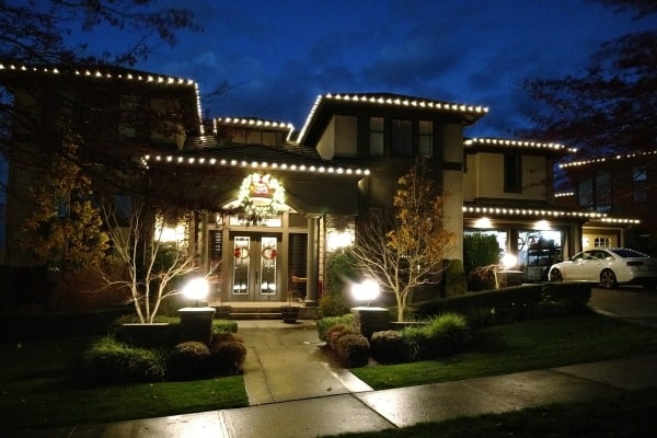 Residential Christmas Lighting Service Company Near Me in Bellevue WA 006