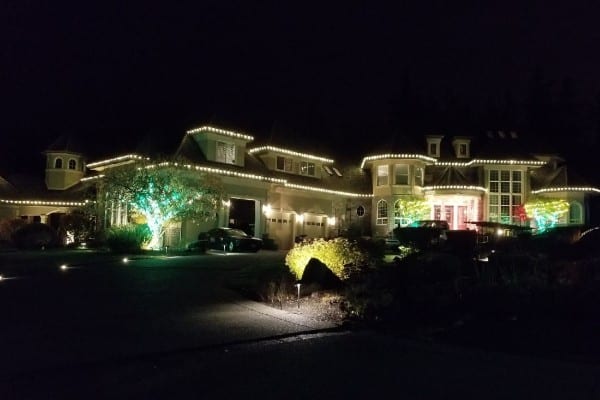 Residential Christmas Lighting Service Company Near Me in Bellevue WA 009